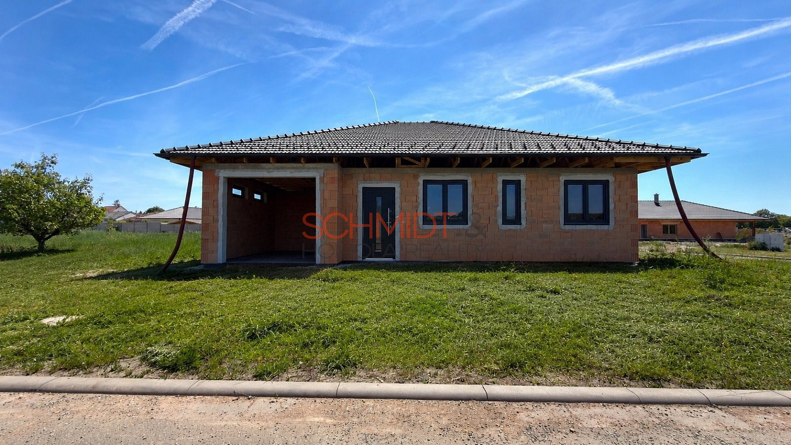 Prodej domu 157 m² s pozemkem 755 m² – fotografie 2