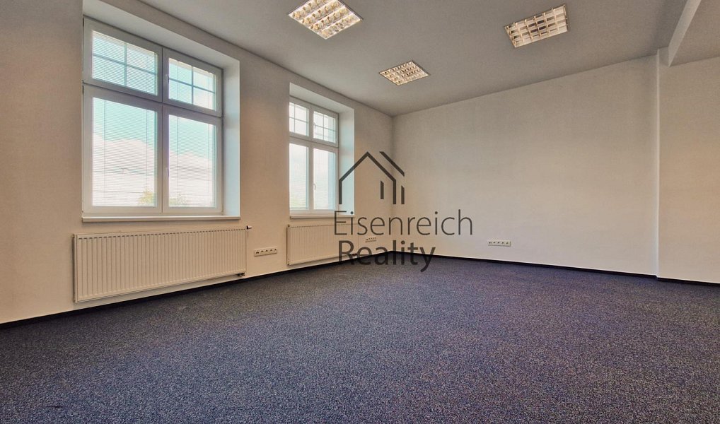 Pronájem kanceláře 250 m², Hradec Králové – náhled fotky 11