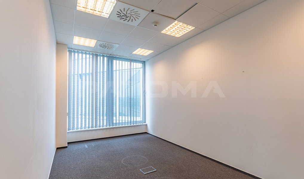 Pronájem kanceláře 106 m², Praha – náhled fotky 12