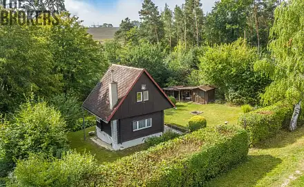 Prodej chaty/chalupy 40 m² s pozemkem 800 m², Chyňava, okres Beroun