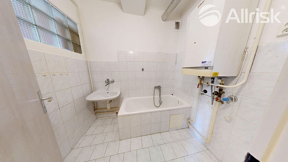 Pronájem bytu 2+1 76 m² – fotografie 4