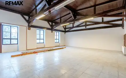 Pronájem obchodních prostor 356 m², Nádražní, Hronov, okres Náchod