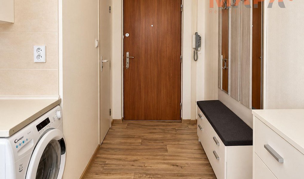 Prodej bytu 1+1 35 m², Chomutov – náhled fotky 4