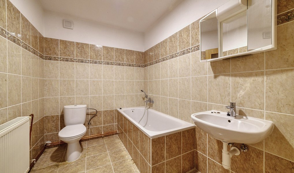Prodej ubytovacího objektu 899 m², Mariánské Lázně – náhled fotky 35