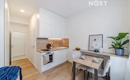 Prodej bytu 1+kk 18 m², Kolmá, Praha 9 - Vysočany