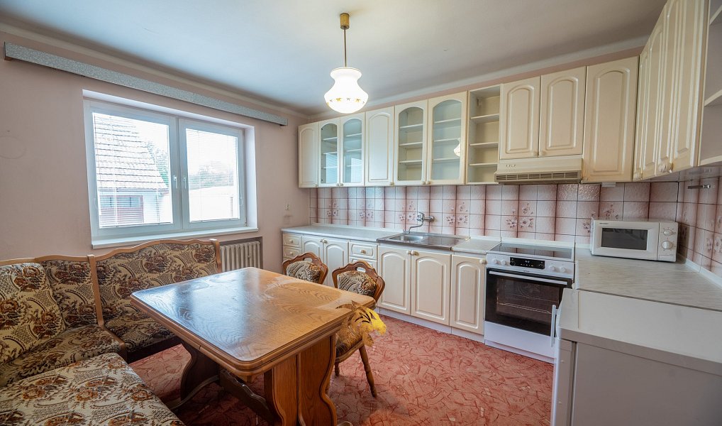 Prodej domu 280 m² s pozemkem 662 m², Sušice – náhled fotky 10