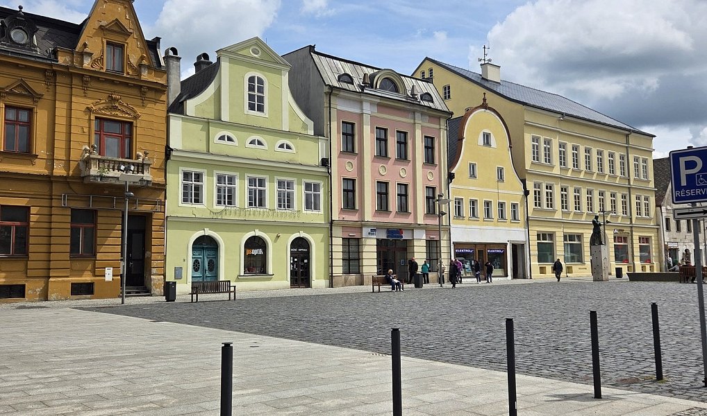 Prodej obchodních prostor 961 m², Frýdlant – náhled fotky 2