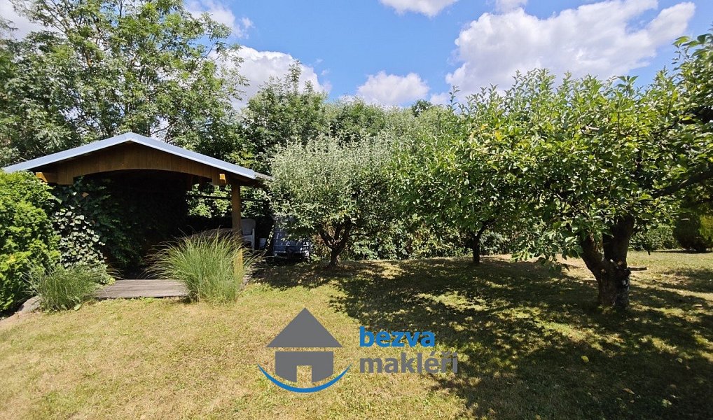 Prodej domu 213 m² s pozemkem 688 m², Chrast – náhled fotky 19