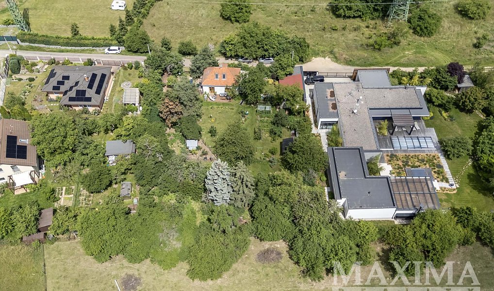 Prodej stavebního pozemku 890 m², Praha – náhled fotky 3