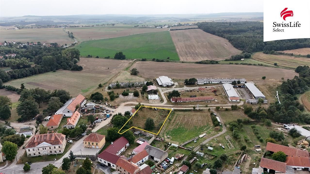 Prodej stavebního pozemku 1 858 m² – fotografie 4