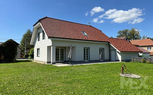 Prodej domu 211 m² s pozemkem 975 m², Ostrov, okres Chrudim