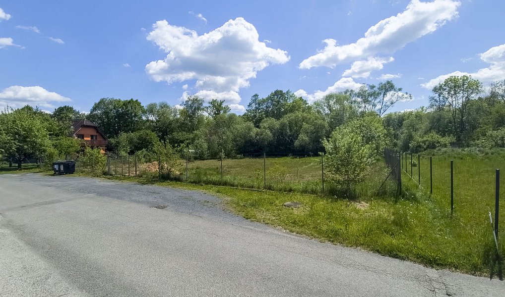 Prodej komerčního pozemku 4 075 m², Zubří – náhled fotky 5