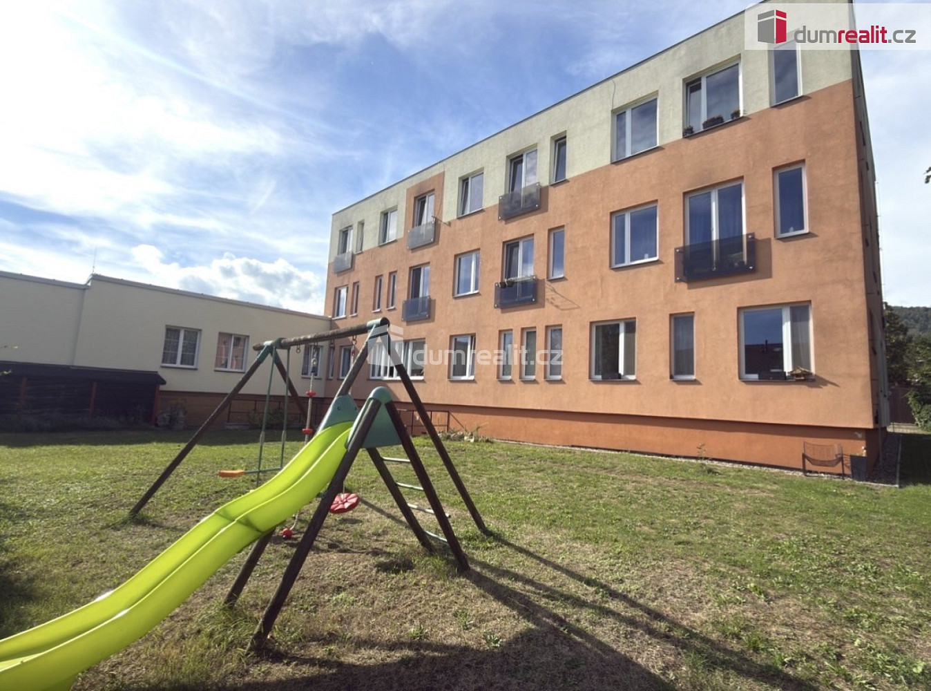Pronájem bytu 4+kk 100 m² – fotografie 2