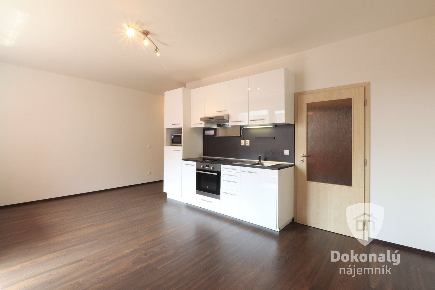 Pronájem bytu 1+kk 37 m²