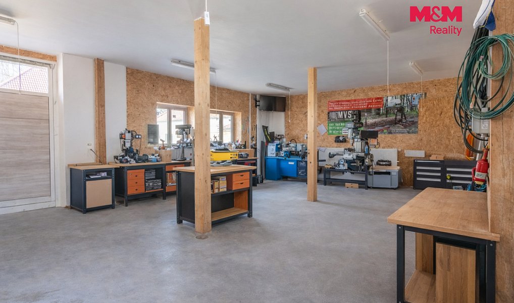 Prodej domu 429 m² s pozemkem 6 550 m², Jílovice – náhled fotky 6