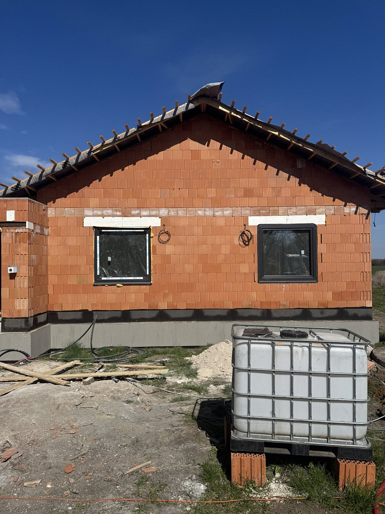 Prodej domu 137 m² s pozemkem 800 m² – pohled 3