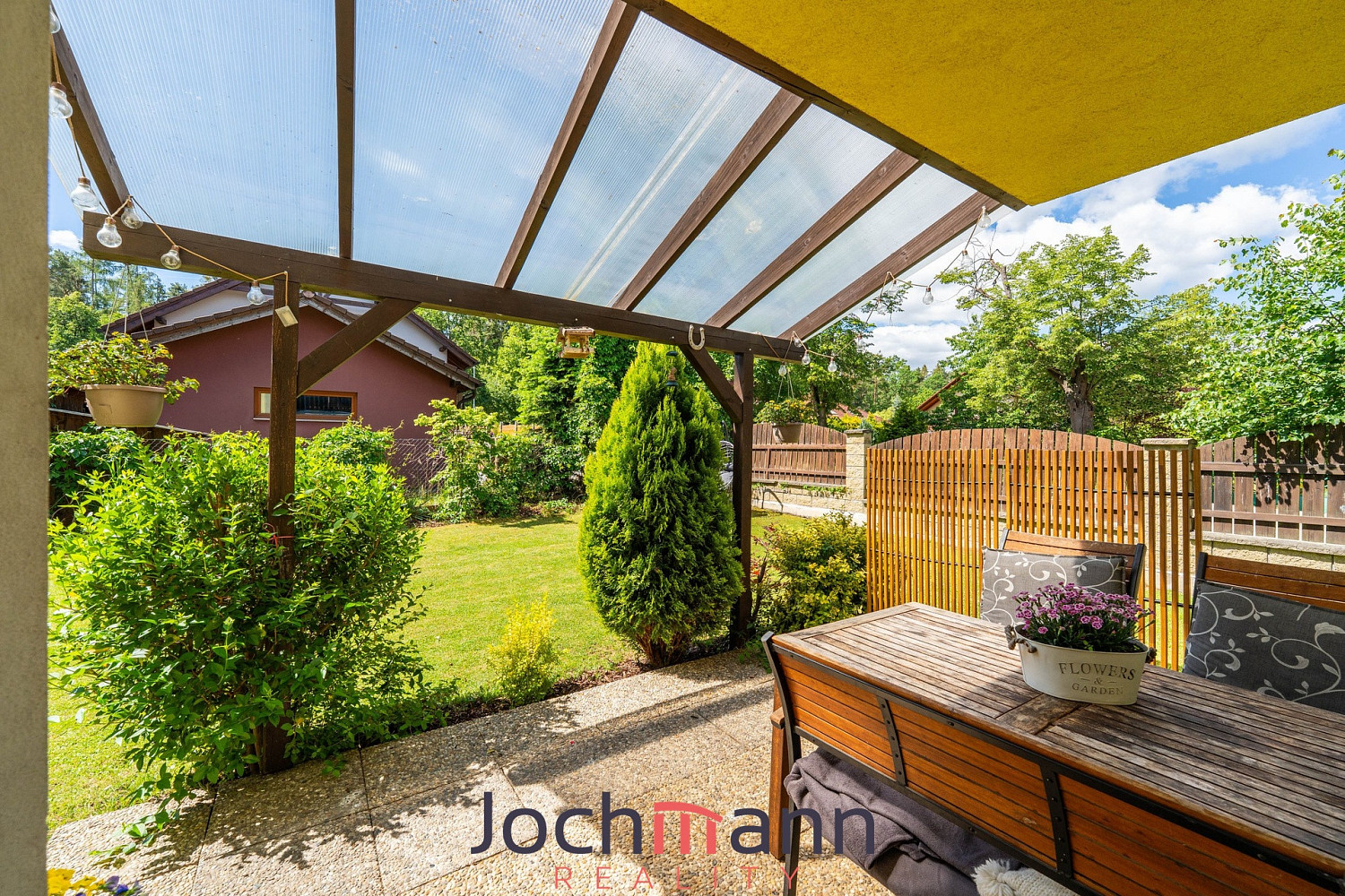 Prodej domu 127 m² s pozemkem 438 m² – fotografie 2