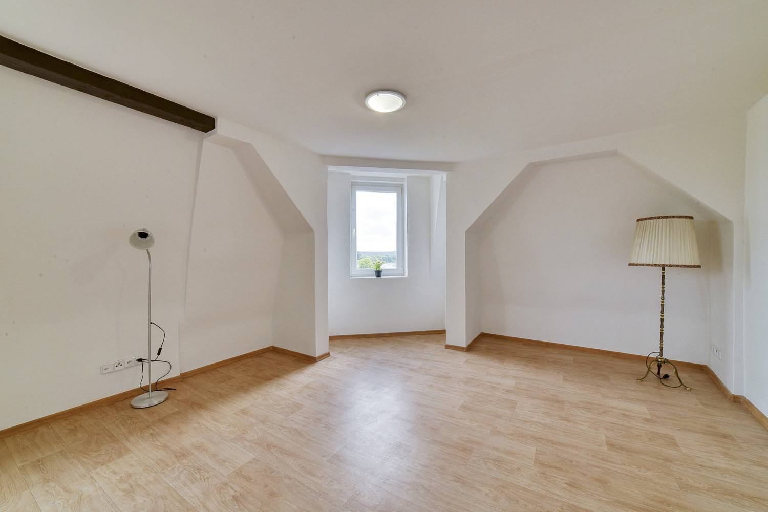 Pronájem bytu 2+kk 45 m² – fotografie 3