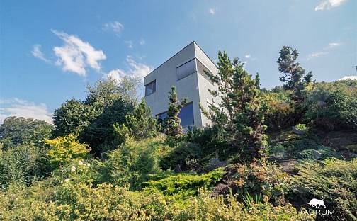 Prodej domu 176 m² s pozemkem 1 271 m², Novoveská, Ústí nad Labem - Střekov