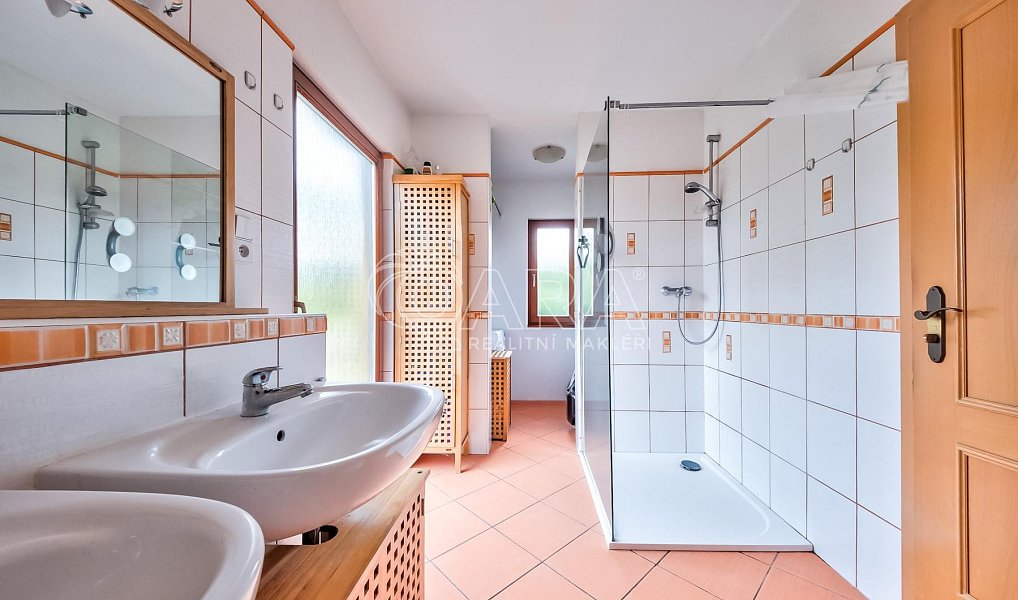 Prodej domu 145 m² s pozemkem 1 823 m², Ondřejov – náhled fotky 14