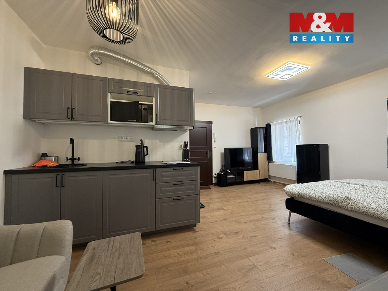 Pronájem bytu 1+kk 27 m² — photo 2