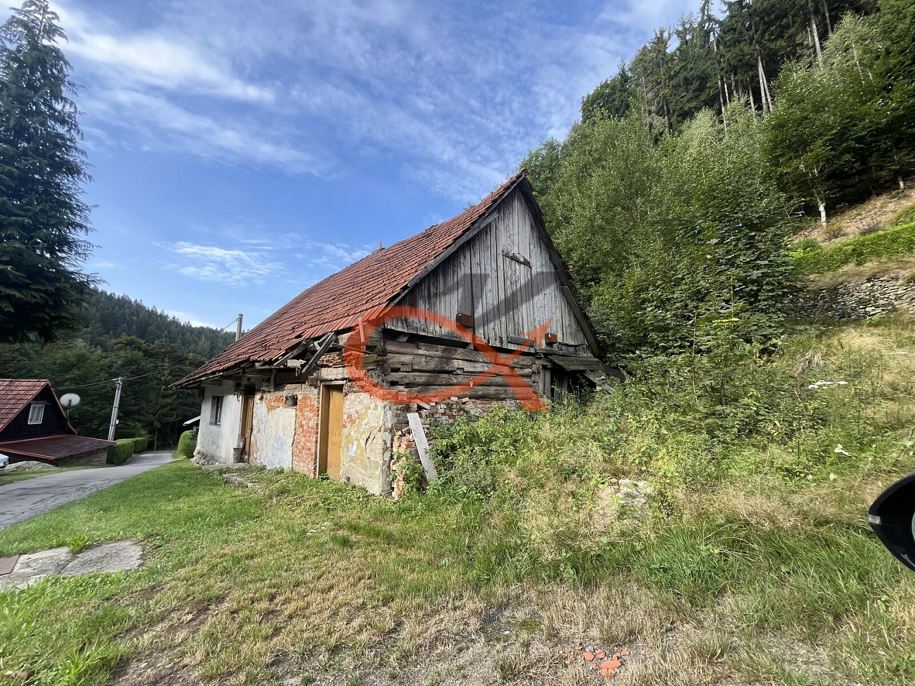 Prodej domu 100 m² s pozemkem 303 m² – fotografie 2