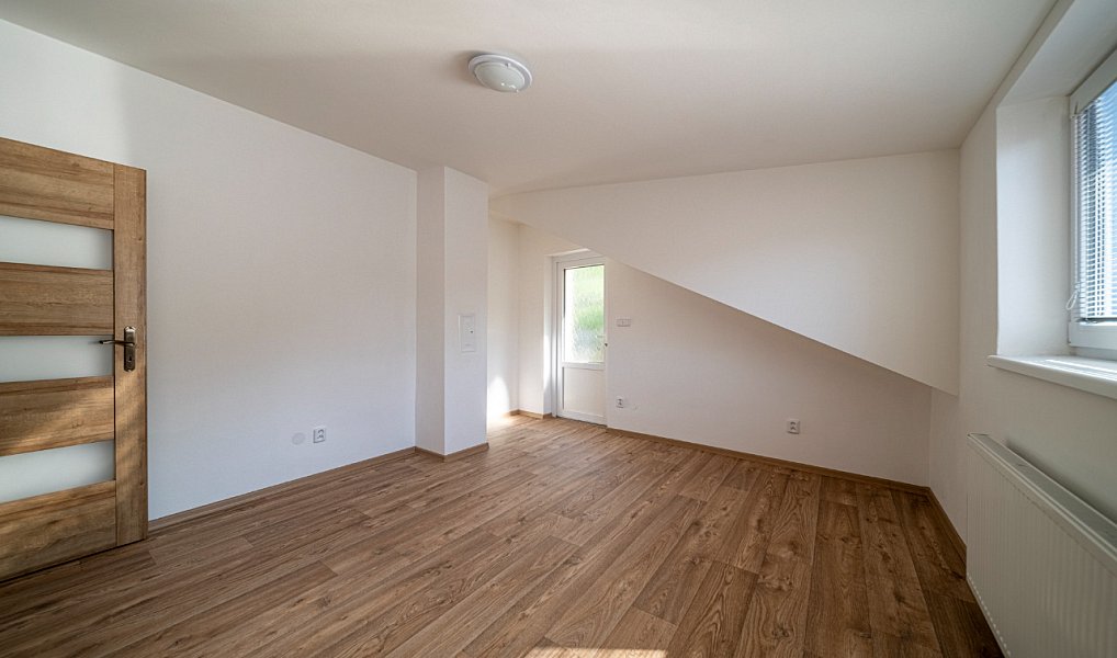 Pronájem domu 175 m² s pozemkem 483 m², Uherské Hradiště – náhled fotky 28