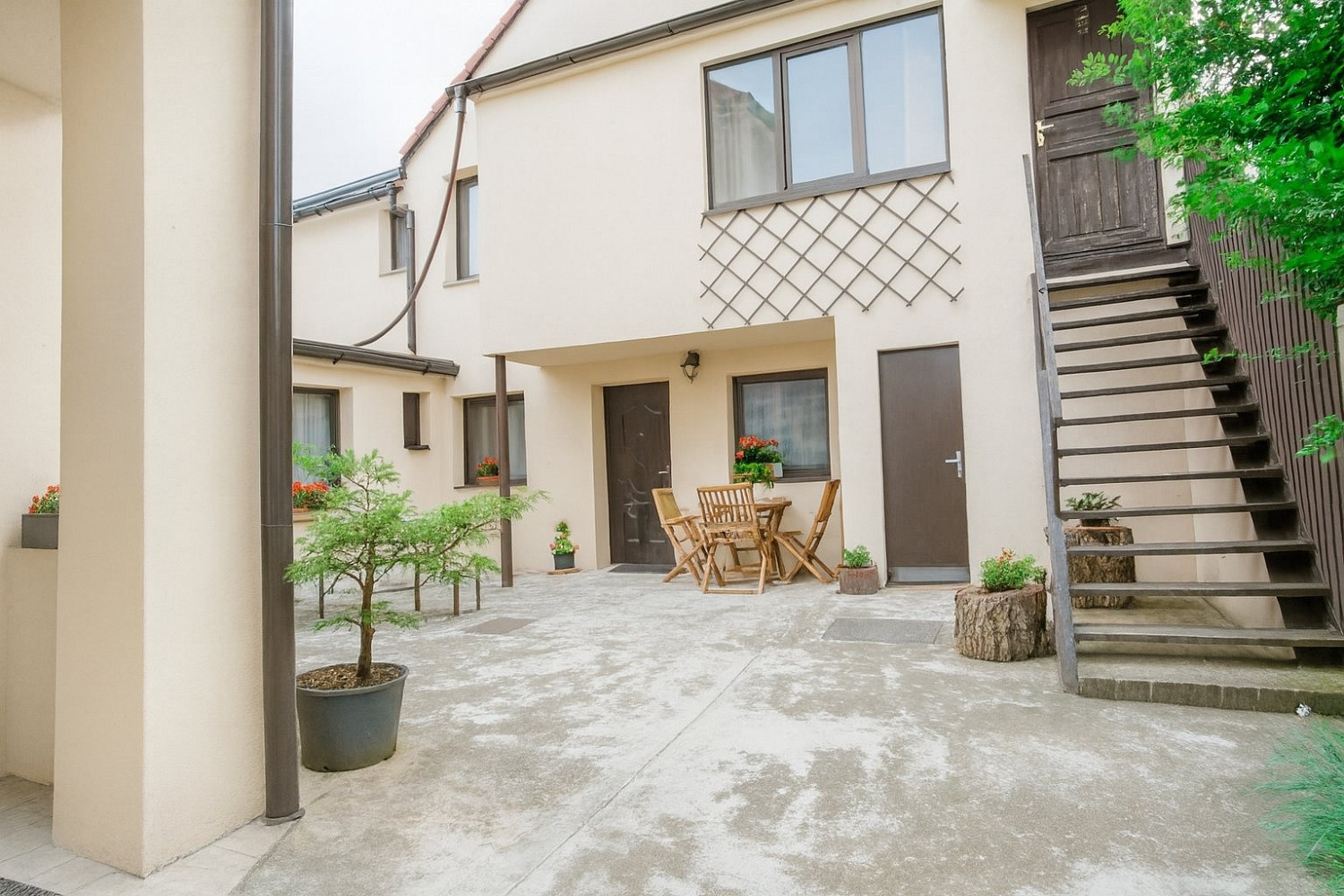 Prodej domu 277 m² s pozemkem 411 m² – fotografie 5