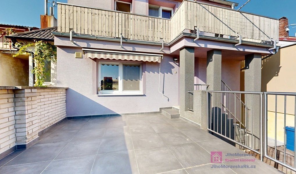Prodej domu 188 m² s pozemkem 135 m², Hodonín – náhled fotky 18