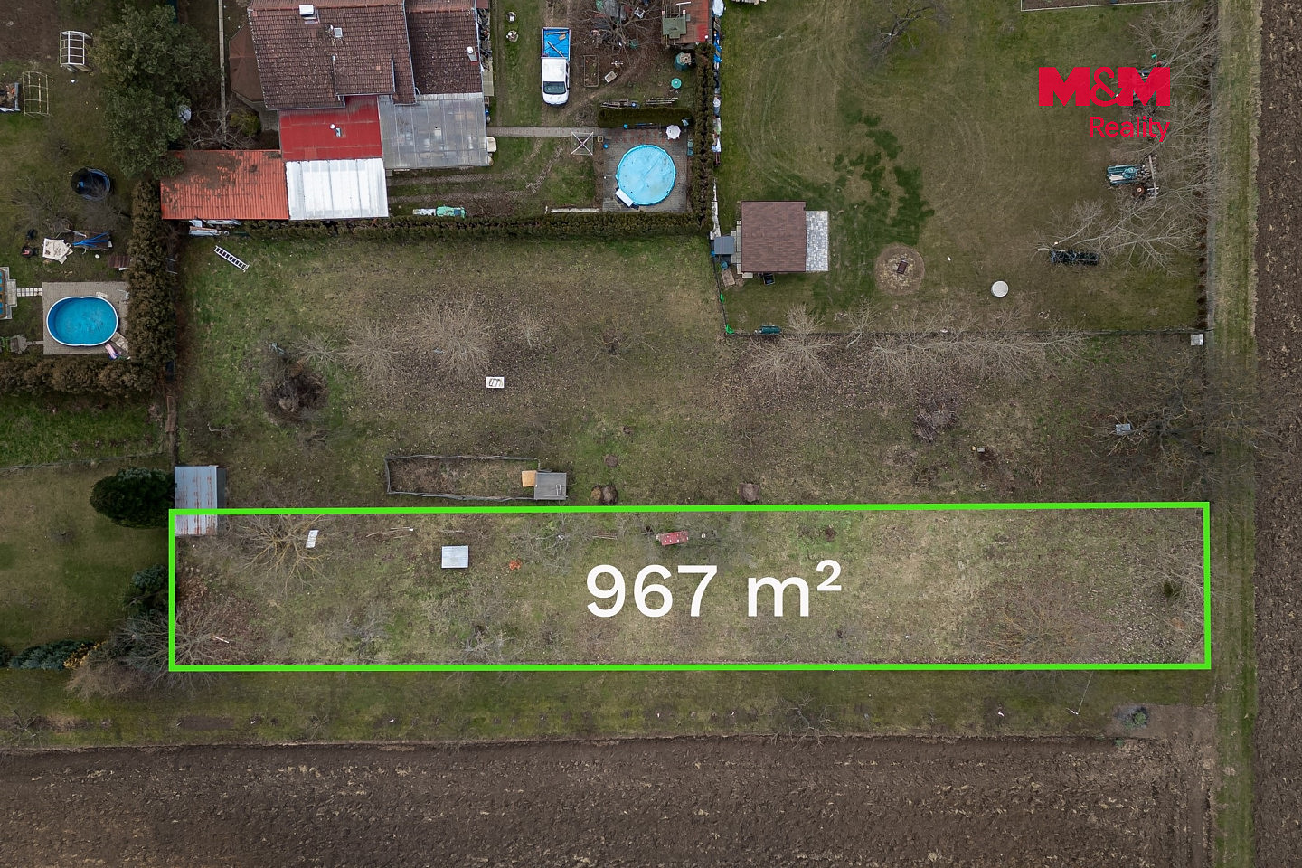 Prodej stavebního pozemku 967 m² – fotografie 2