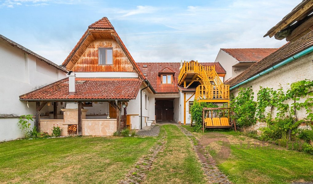 Prodej domu 271 m² s pozemkem 775 m², Šťáhlavy – náhled fotky 50
