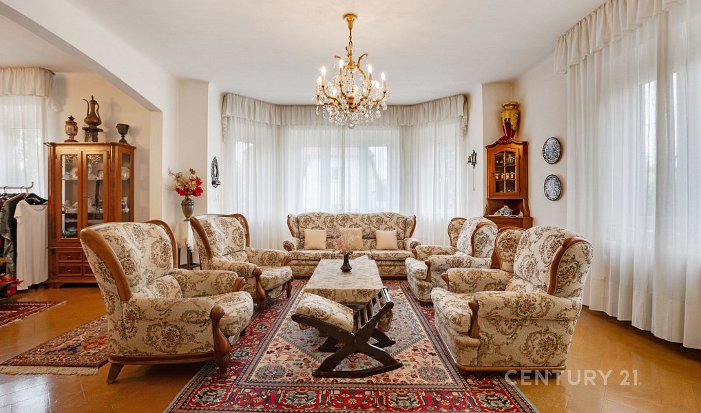Prodej domu 215 m² s pozemkem 1 960 m², Škvorec – náhled fotky 5