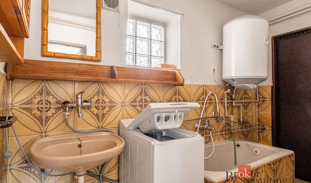 Prodej domu 273 m² s pozemkem 499 m², Sušice – náhled fotky 7