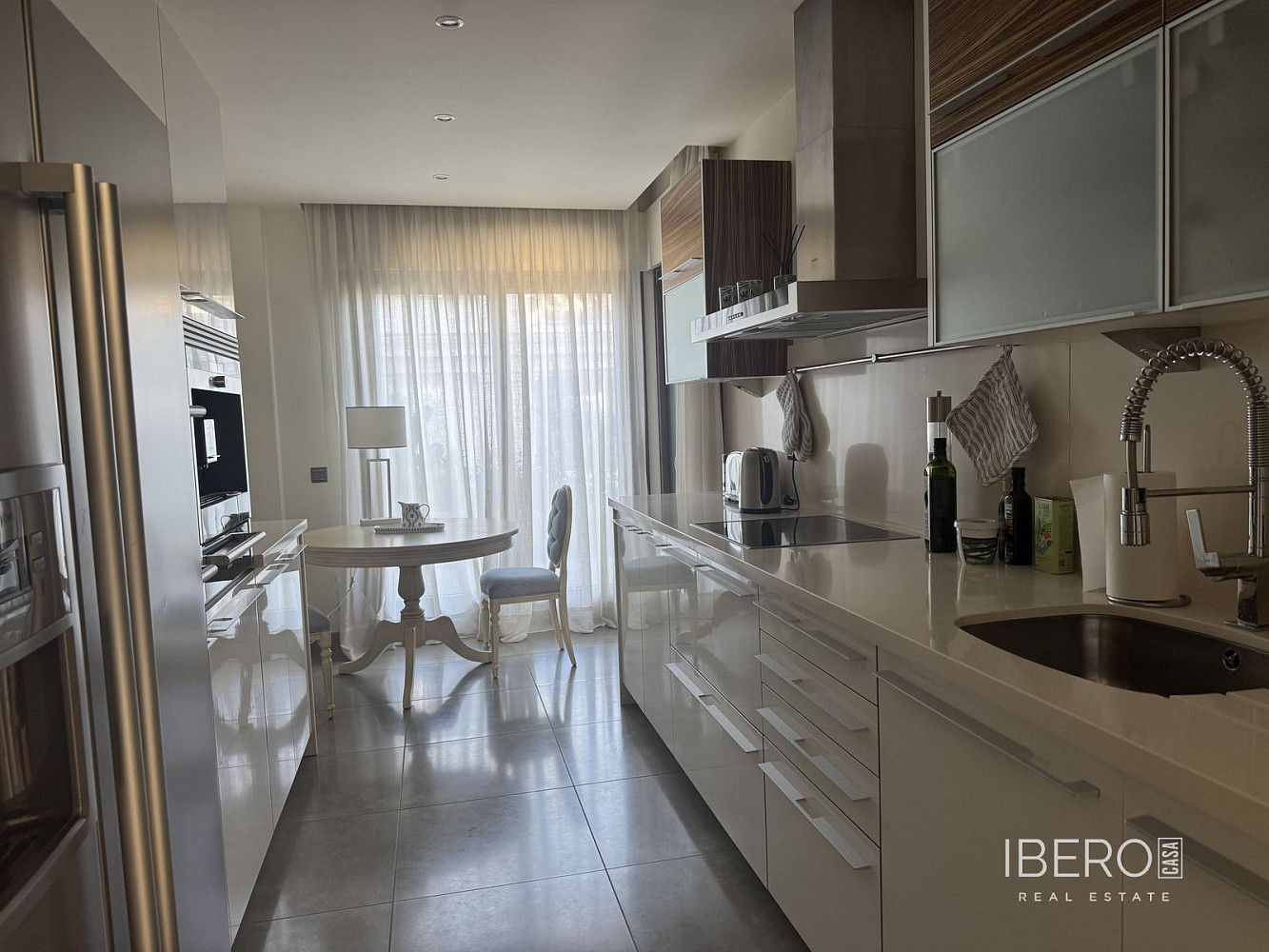 Prodej bytu 4+kk 195 m² — photo 2