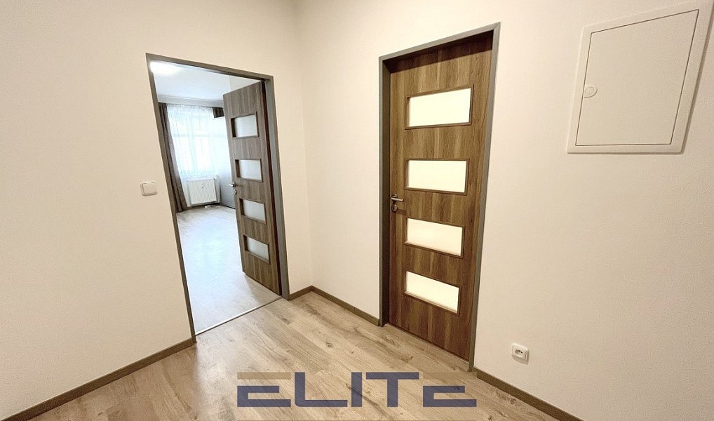 Pronájem bytu 1+kk 30 m², Jablonec nad Nisou – náhled fotky 9