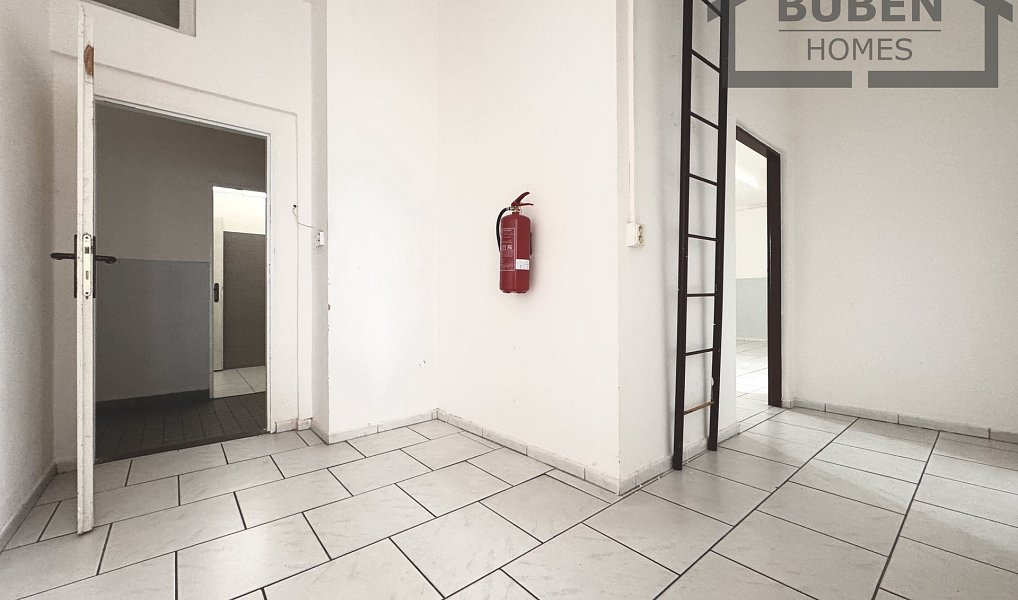 Pronájem skladovacích prostor 710 m², Planá – náhled fotky 15