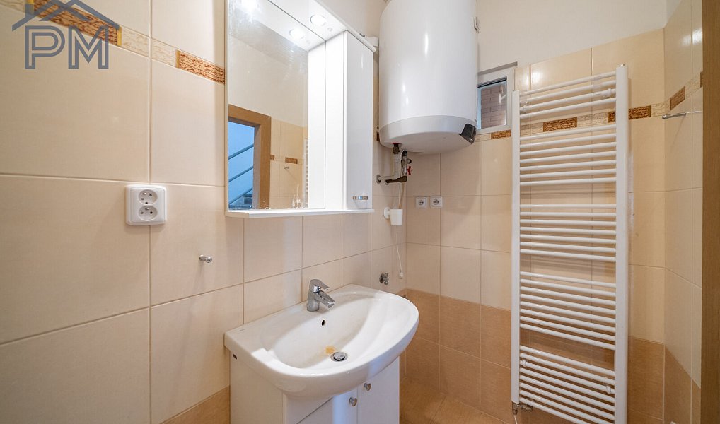Prodej domu 244 m² s pozemkem 1 993 m², Babice nad Svitavou – náhled fotky 15