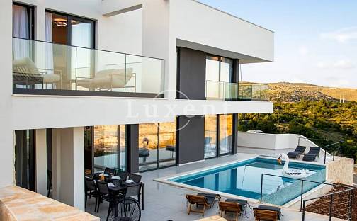 Prodej domu 320 m² s pozemkem 590 m², Trogir, Chorvatsko