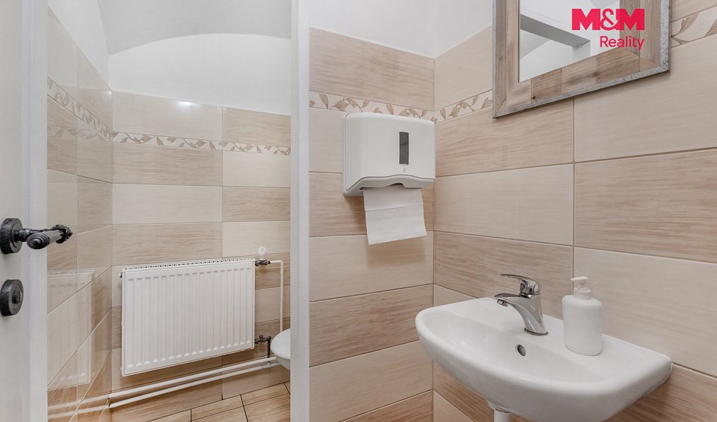 Prodej ubytovacího objektu 300 m², Hřensko – náhled fotky 27