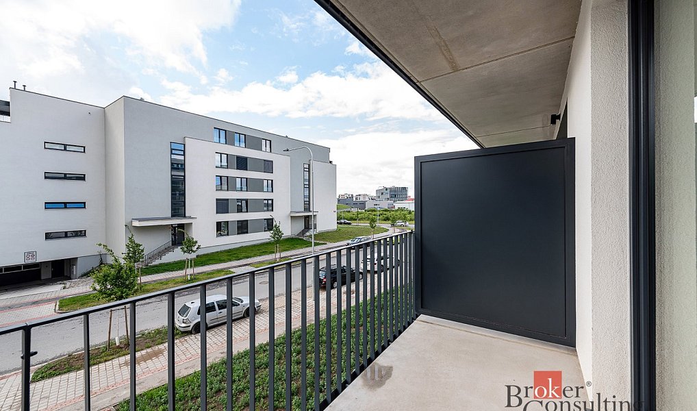 Prodej bytu 1+kk 36 m², Plzeň – náhled fotky 8