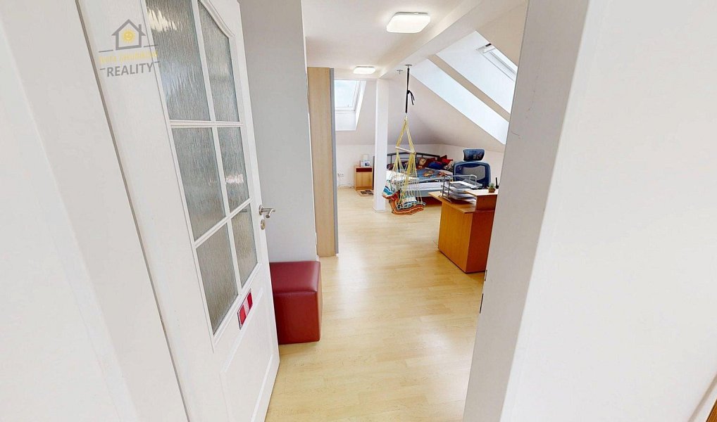 Prodej domu 220 m² s pozemkem 842 m², Bělá pod Bezdězem – náhled fotky 33