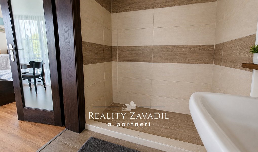 Prodej domu 244 m² s pozemkem 5 562 m², Václavov u Bruntálu – náhled fotky 11