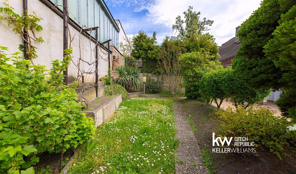 Prodej domu 226 m² s pozemkem 343 m², Praha – náhled fotky 29