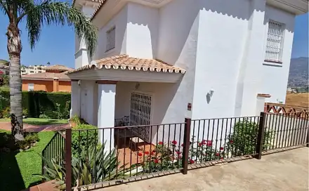 Prodej domu 320 m² s pozemkem 320 m², Cerros del Aguila, Španělsko