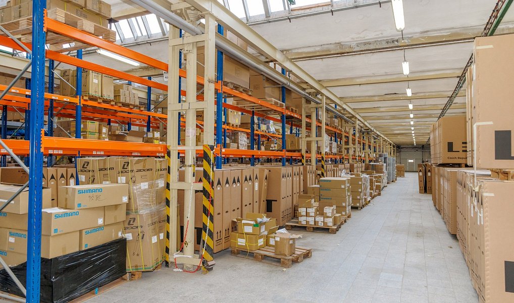 Prodej výrobních prostor 8 703 m², Úpice – náhled fotky 11