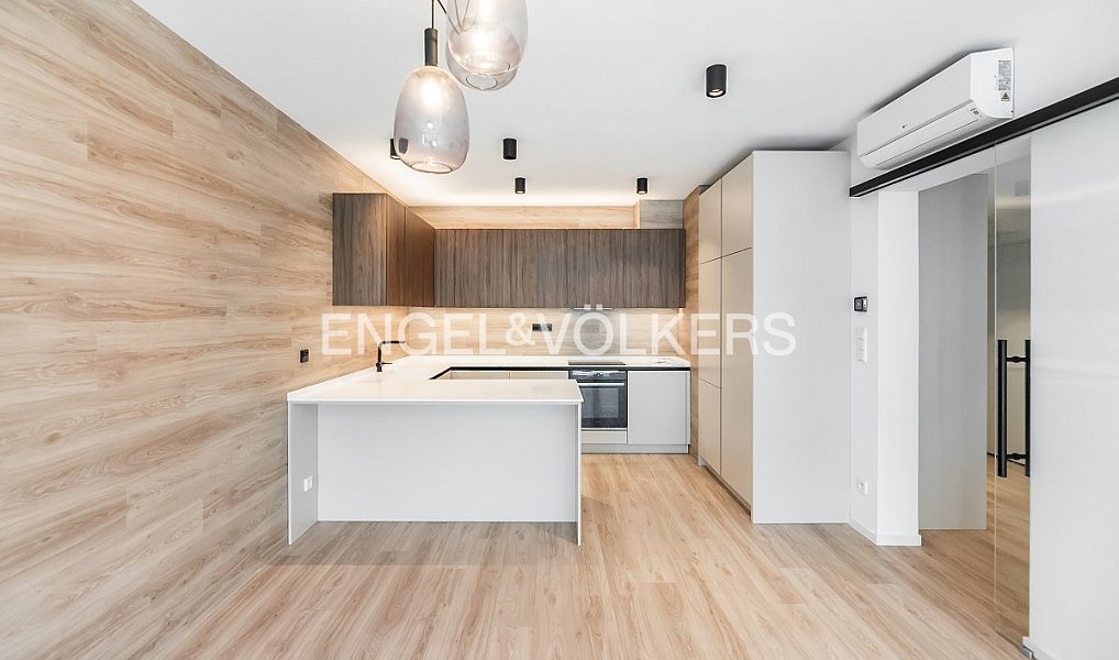 Prodej bytu 4+kk 106 m², Praha – náhled fotky 4