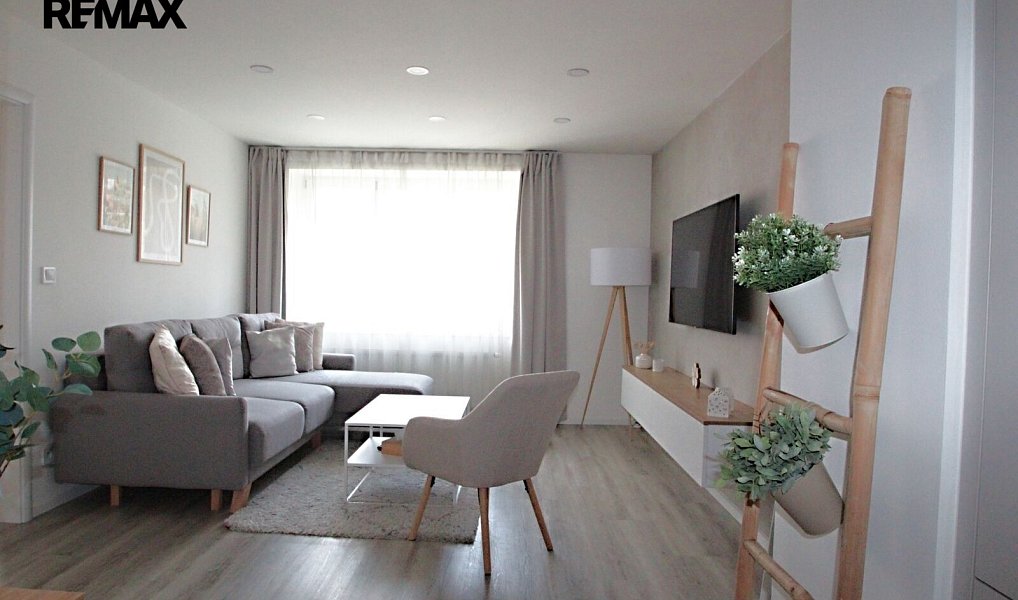 Prodej bytu 2+1 53 m², Kolín – fotka 1 z 15
