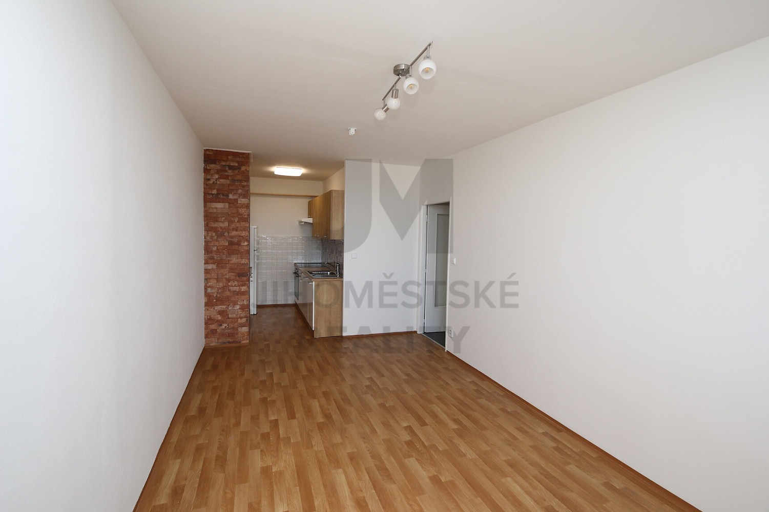 Pronájem bytu 2+kk 49 m² – fotografie 4