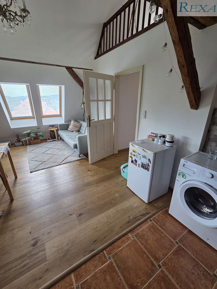 Pronájem bytu 3+kk 66 m²