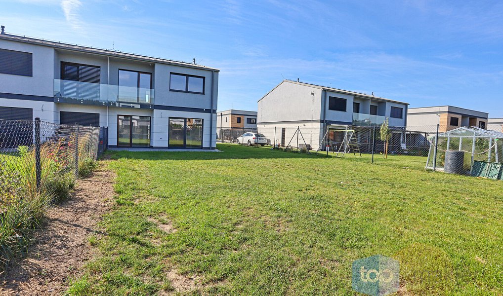 Pronájem domu 128 m² s pozemkem 432 m², Horoušany – náhled fotky 2